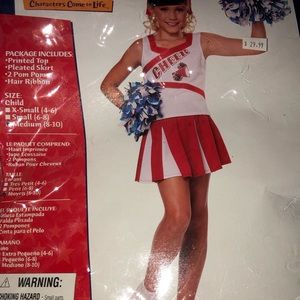 Cute girls cheerleading costume! Size medium 10/12